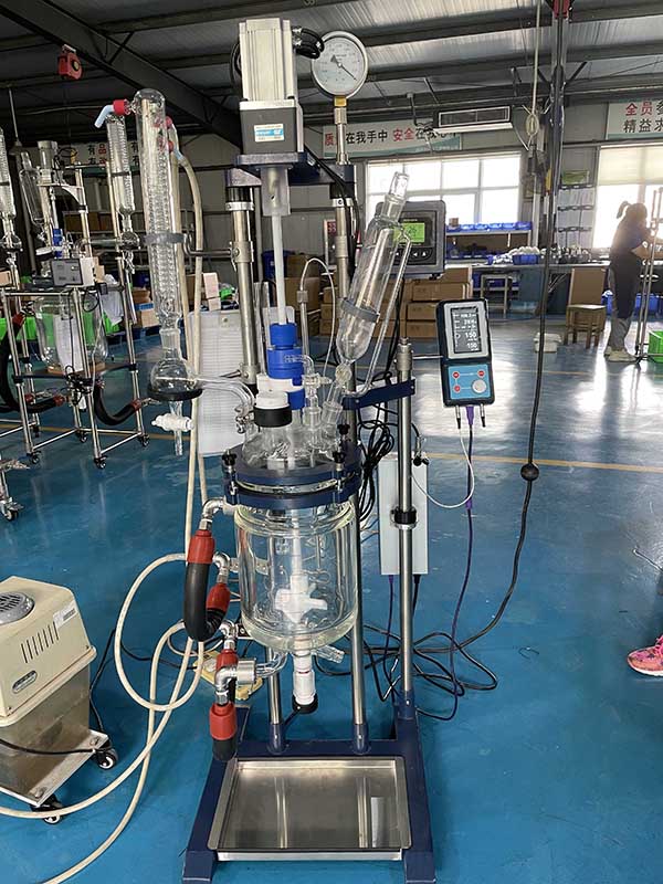 玻璃反應(yīng)釜真空反應(yīng)器運(yùn)行負(fù)壓