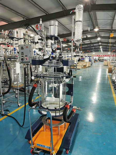 雙層過(guò)濾玻璃反應(yīng)釜怎么安裝？