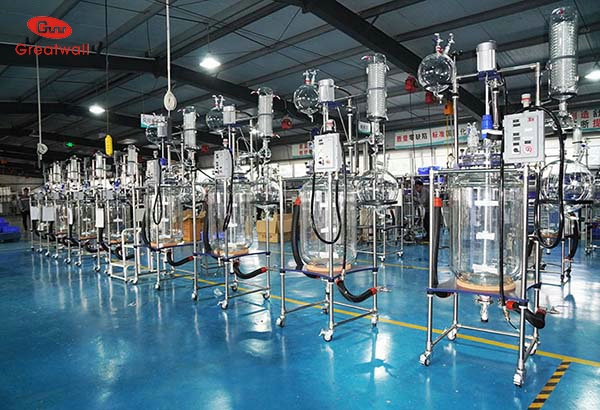 玻璃反應(yīng)釜控溫介質(zhì)怎么選擇?